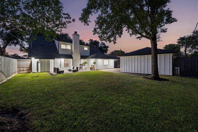 2318 Elmgate Drive, Houston, TX 77080