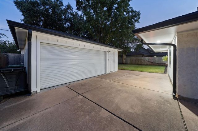 2318 Elmgate Drive, Houston, TX 77080