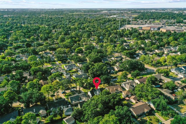 2318 Elmgate Drive, Houston, TX 77080
