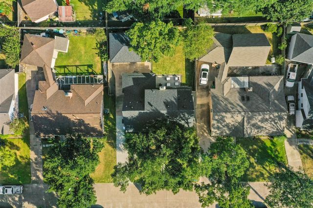 2318 Elmgate Drive, Houston, TX 77080