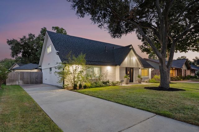 2318 Elmgate Drive, Houston, TX 77080