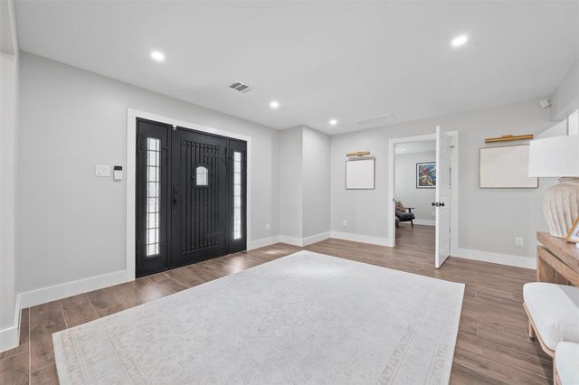 2318 Elmgate Drive, Houston, TX 77080