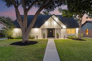 2318 Elmgate Drive, Houston, TX 77080