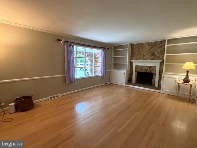 5400 13 MILE LN, White Marsh, MD 21162
