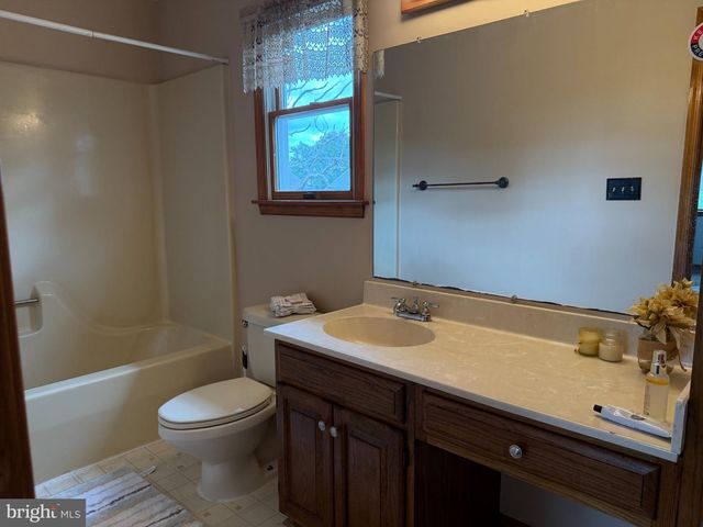 5400 13 MILE LN, White Marsh, MD 21162