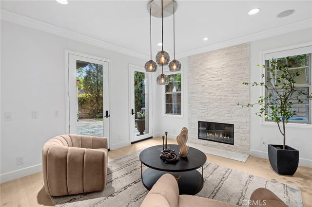 25 Twiggs, Irvine, CA 92620