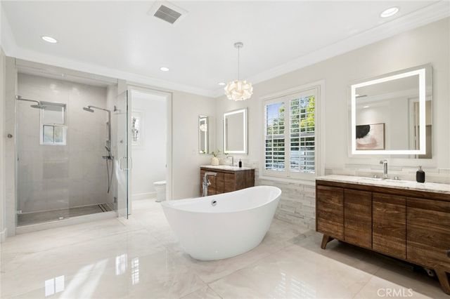25 Twiggs, Irvine, CA 92620