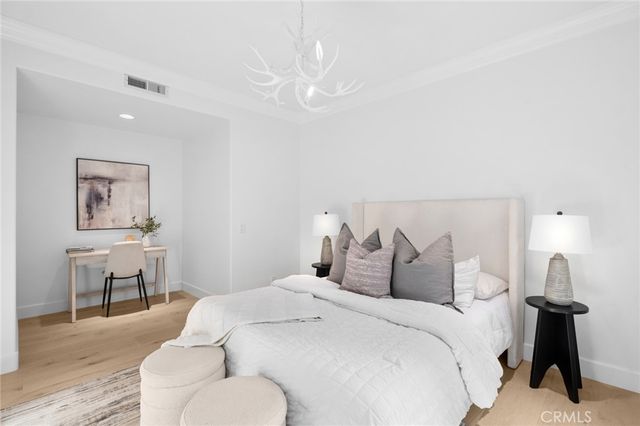 25 Twiggs, Irvine, CA 92620