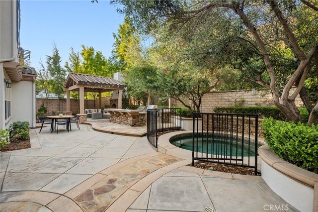 25 Twiggs, Irvine, CA 92620