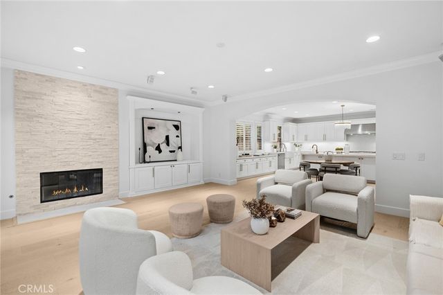 25 Twiggs, Irvine, CA 92620