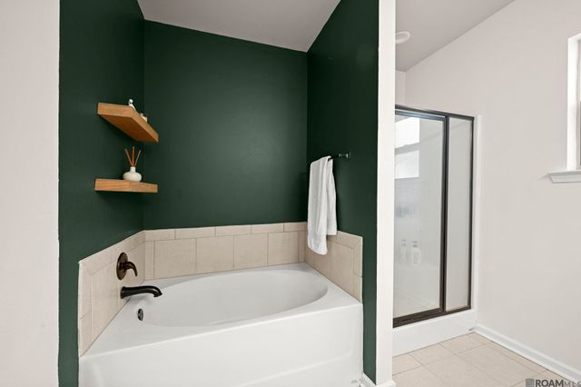 6446 Red Rose Dr, Baton Rouge, LA 70817