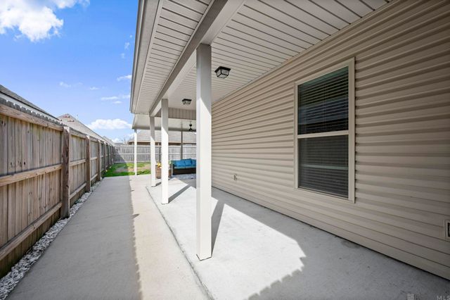 6446 Red Rose Dr, Baton Rouge, LA 70817