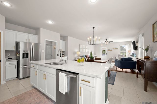 6446 Red Rose Dr, Baton Rouge, LA 70817