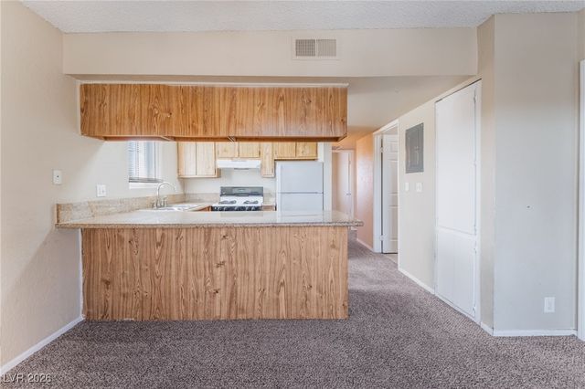 6994 ISSAC Avenue, Las Vegas, NV 89156