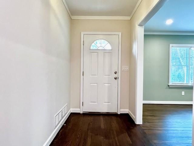 5885 Kayron Drive, Atlanta, GA 30328