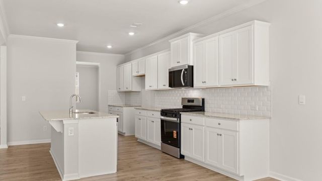 40 Hampshire Court, Cartersville, GA 30120