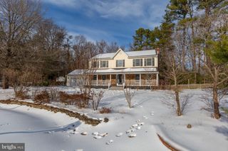 5 CAMELOT CT, Fredericksburg, VA 22405