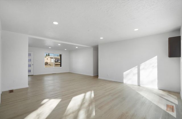 6024 Northland Avenue NE, Albuquerque, NM 87109