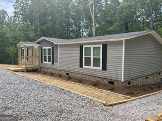 381 Roberts Creek Lane, Clarkesville, GA 30523