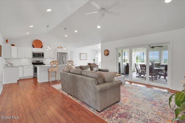 928 State Route 50, Ballston, NY 12019