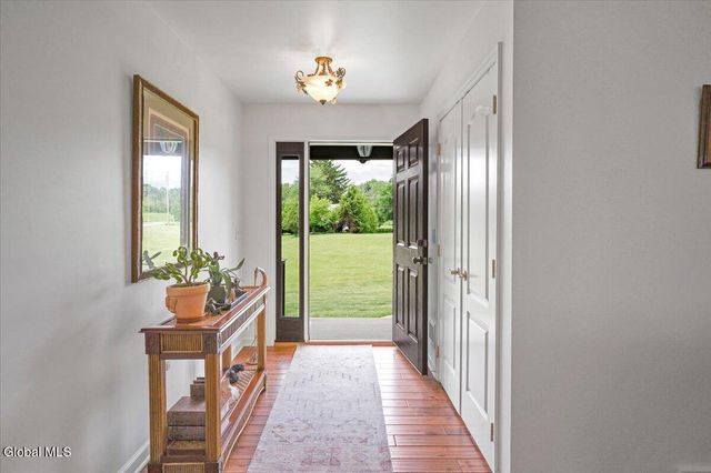 928 State Route 50, Ballston, NY 12019