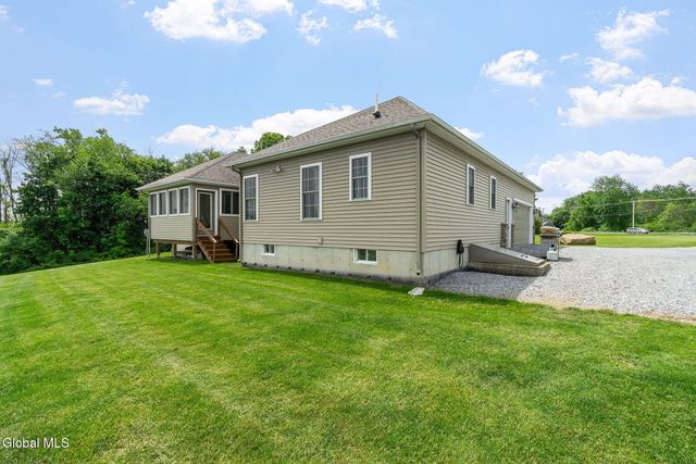 928 State Route 50, Ballston, NY 12019