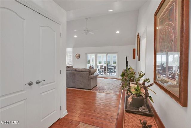 928 State Route 50, Ballston, NY 12019