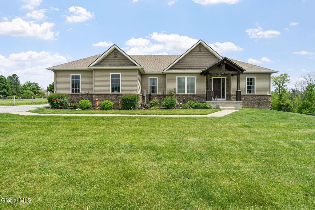 928 State Route 50, Ballston, NY 12019