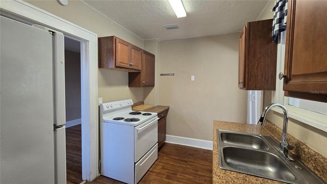 3940 BURLINGTON AVENUE N, St Petersburg, FL 33713