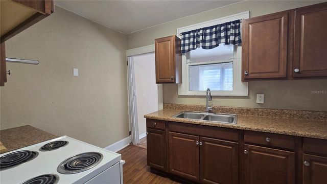 3940 BURLINGTON AVENUE N, St Petersburg, FL 33713