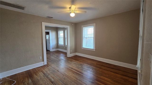 3940 BURLINGTON AVENUE N, St Petersburg, FL 33713