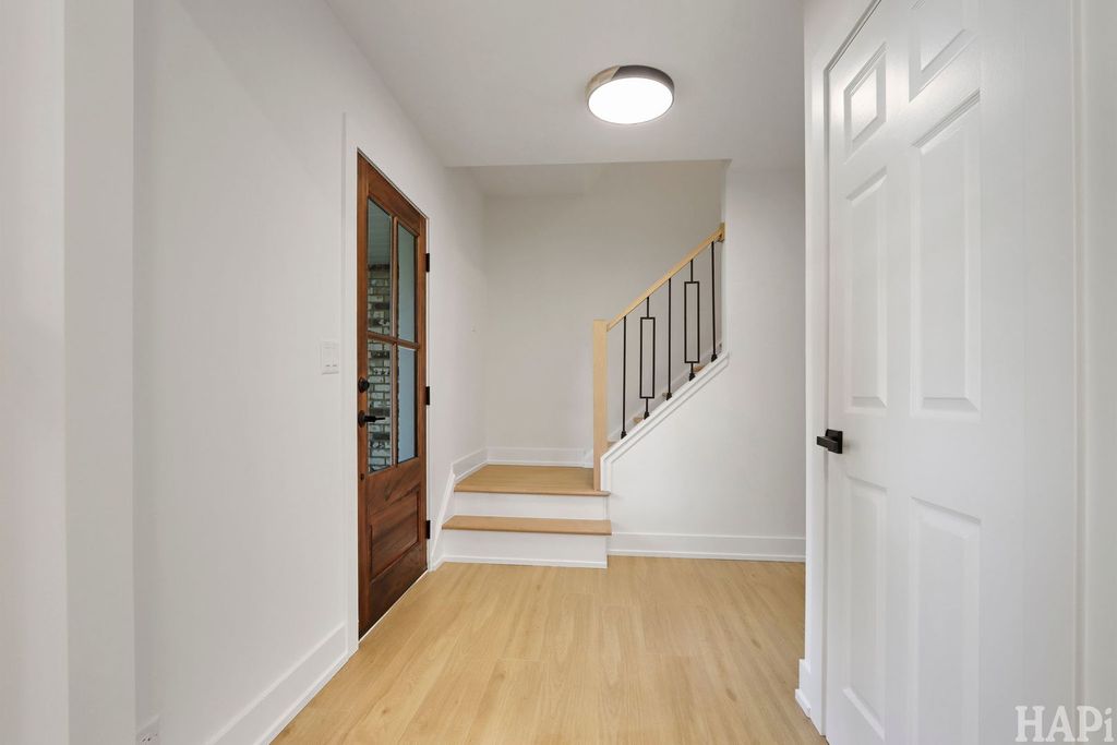 315 Alexandria Drive, Vernon Hills, IL 60061 — photo 3