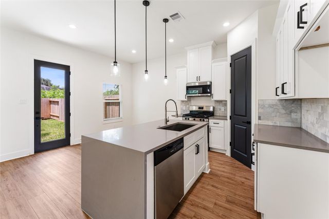 3620 Mt Pleasant Street A, Houston, TX 77021