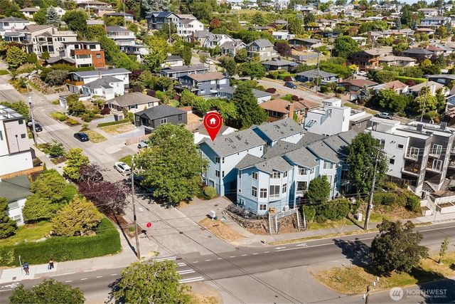 2400 W Boston Street, Seattle, WA 98199