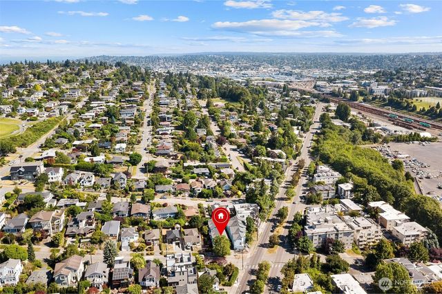 2400 W Boston Street, Seattle, WA 98199