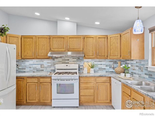 880 Hummer Drive, Nederland, CO 80466