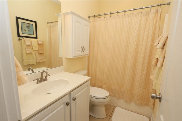 109 Martins Pointe Drive, Seneca, SC 29678