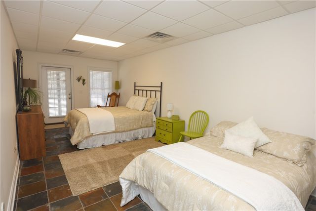 109 Martins Pointe Drive, Seneca, SC 29678