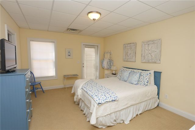 109 Martins Pointe Drive, Seneca, SC 29678