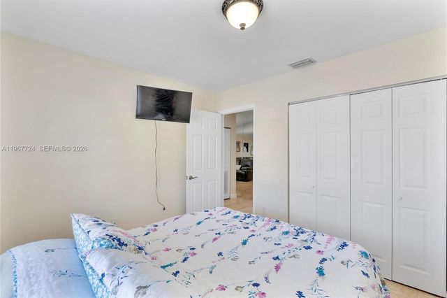 9326 NW 121st St 115, Hialeah Gardens, FL 33018