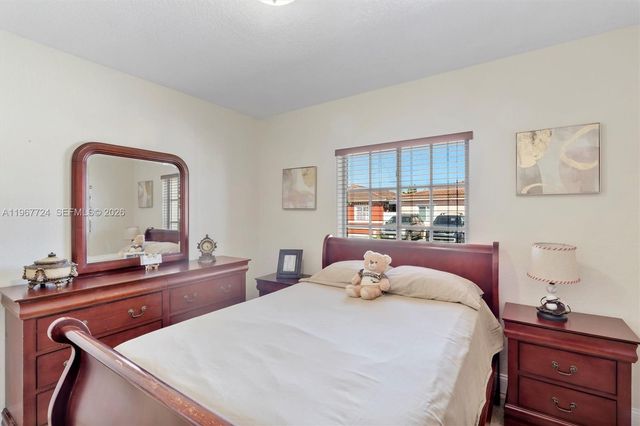 9326 NW 121st St 115, Hialeah Gardens, FL 33018