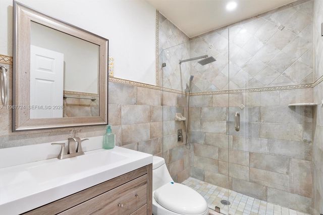 9326 NW 121st St 115, Hialeah Gardens, FL 33018