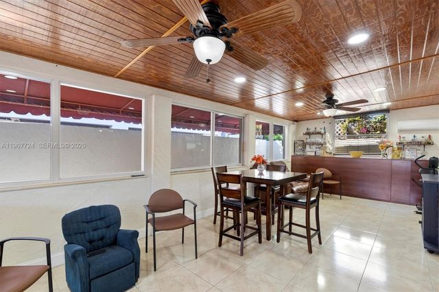 9326 NW 121st St 115, Hialeah Gardens, FL 33018