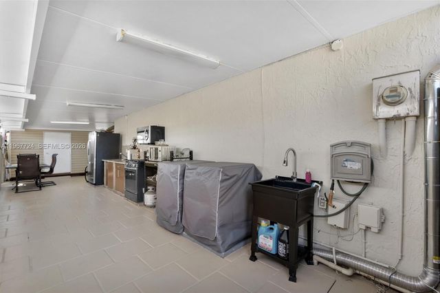 9326 NW 121st St 115, Hialeah Gardens, FL 33018