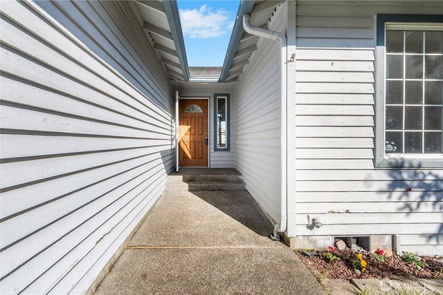 34806 10th Place SW, Federal Way, WA 98023