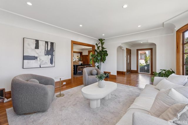 301 Montecito Avenue, San Francisco, CA 94112