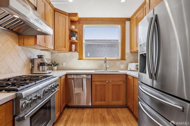 301 Montecito Avenue, San Francisco, CA 94112