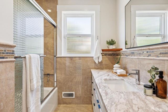 301 Montecito Avenue, San Francisco, CA 94112