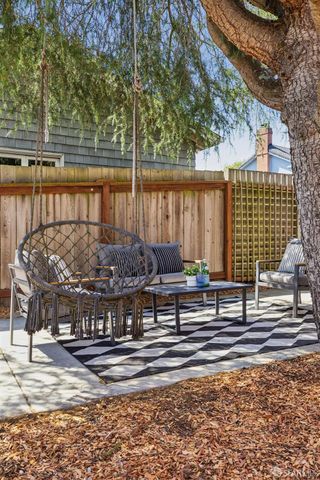 301 Montecito Avenue, San Francisco, CA 94112
