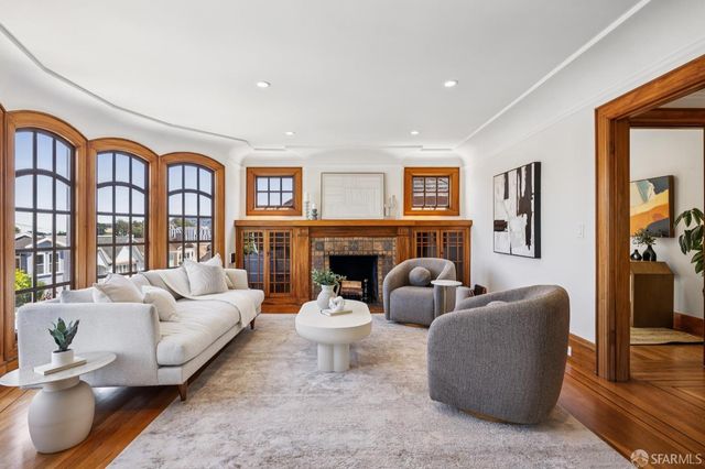 301 Montecito Avenue, San Francisco, CA 94112